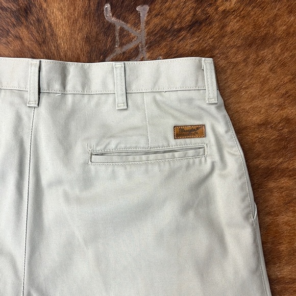 Wrangler Riata Dress Pants Khaki Color 34X34 - Picture 7 of 8